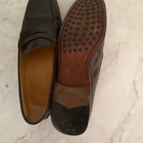 Tod's Iconic Brown Loafers Size 6.5 - Picture 2 of 6
